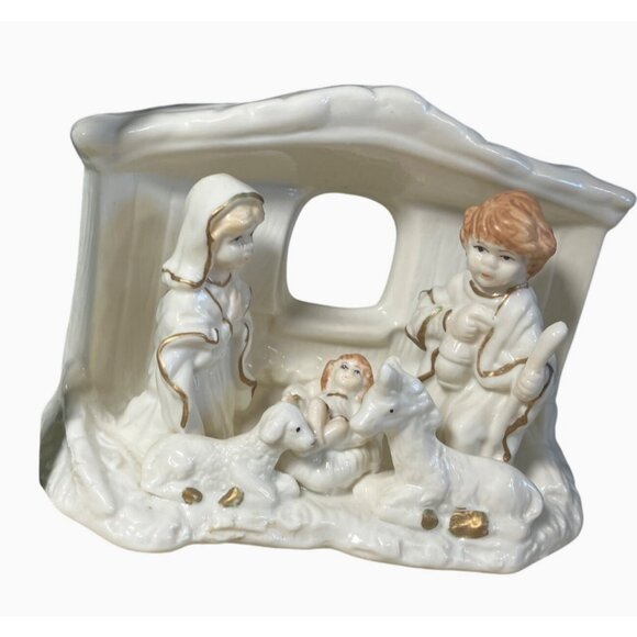 Nativity Small one piece White and Gold Color - Picture 9 of 9